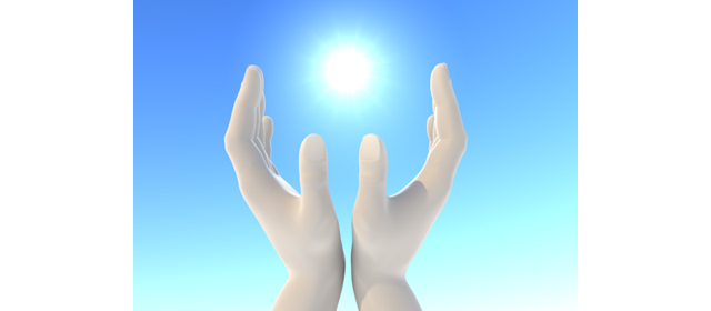 太陽｜手｜包み込む  | 環境・自然・エネルギー・災害 - エネルギー / 地球 / 自然 / 環境 / 写真 / イラスト / フリー素材 / ダウンロード